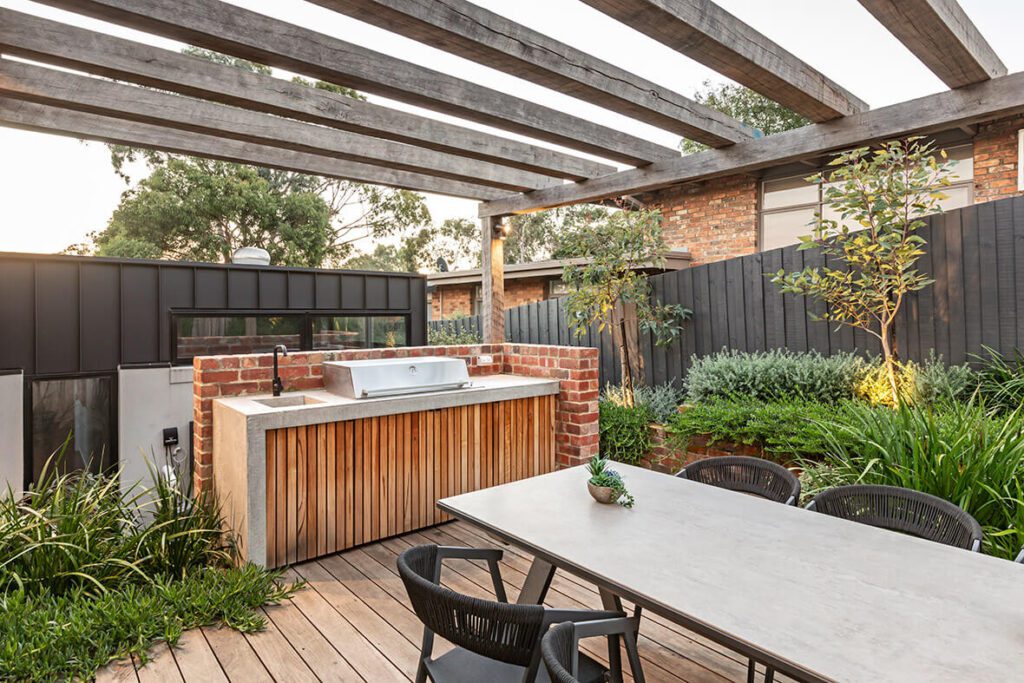landscape and pool architects in Eltham North