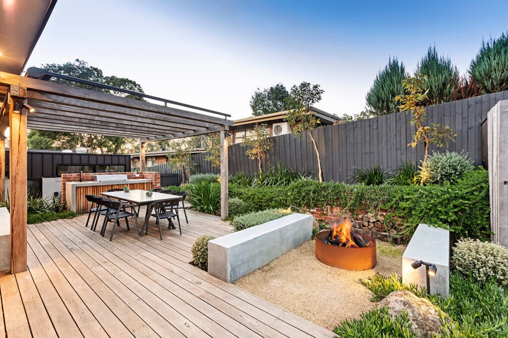 landscape and pool architects in Eltham North